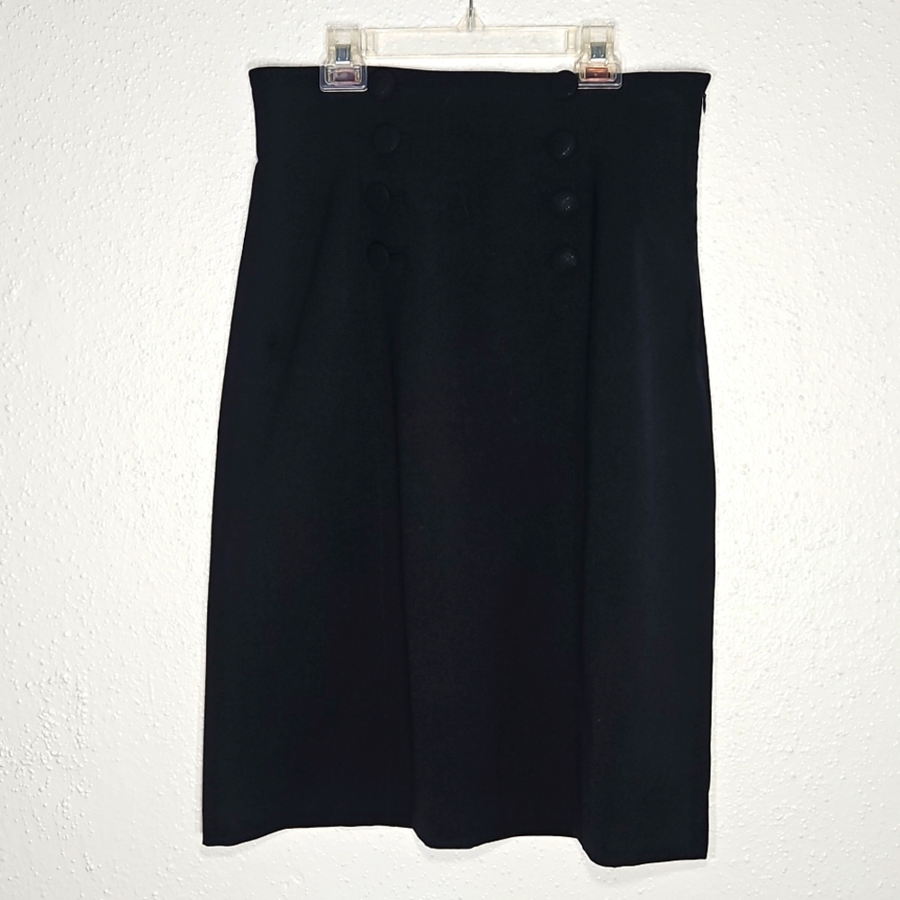 Chadwick's black high waisted eight button pencil skirt 10